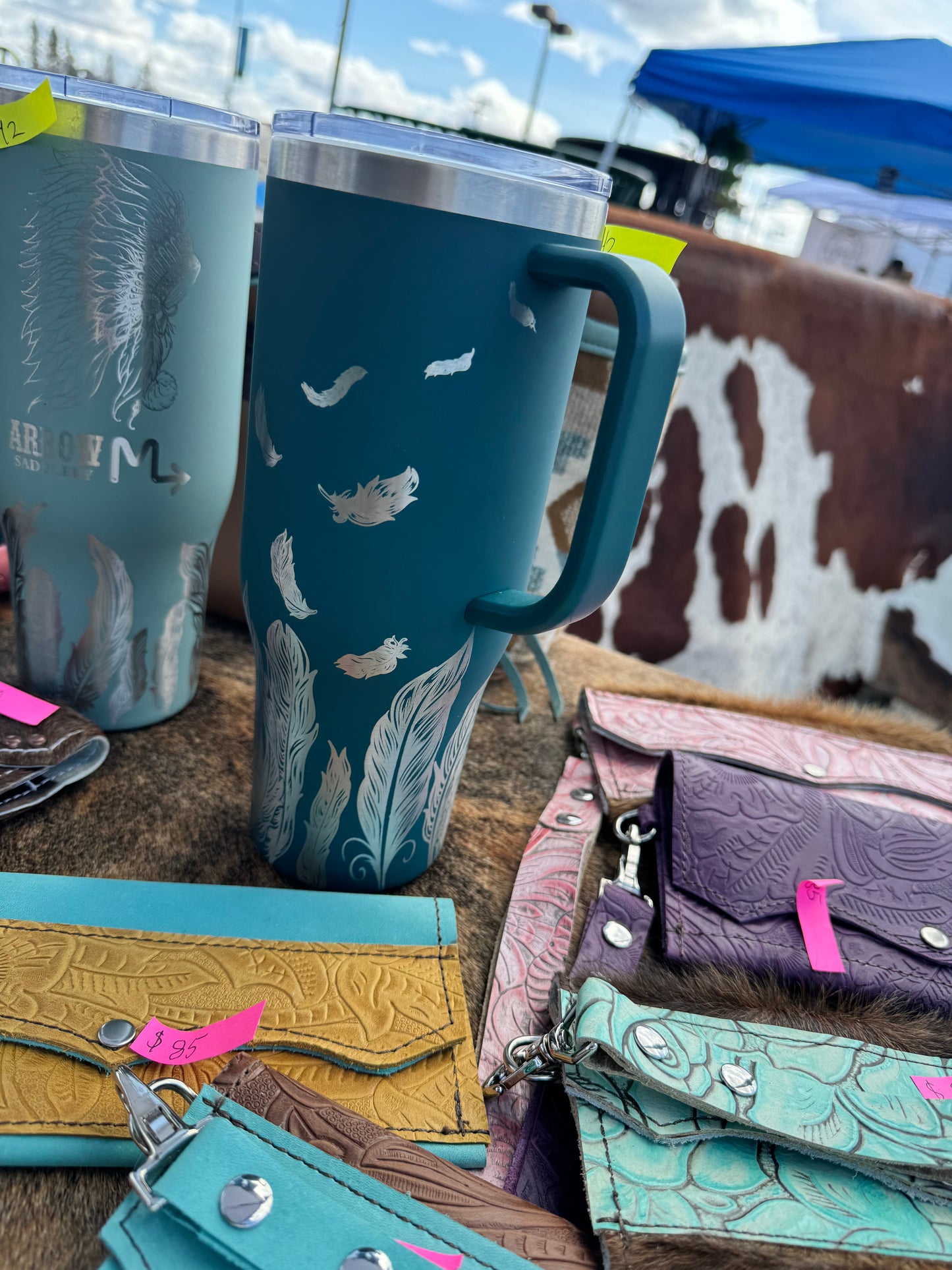 Pre Order!! Headdress and Feathers 40oz Cup