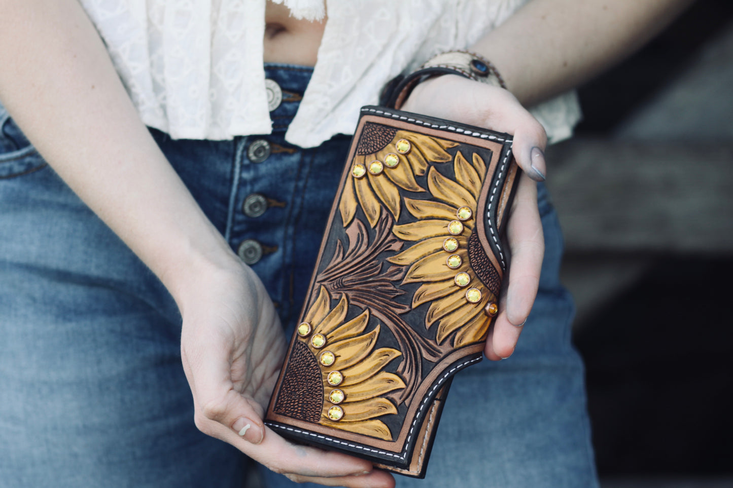 “Sunflowers”Snap Clutch