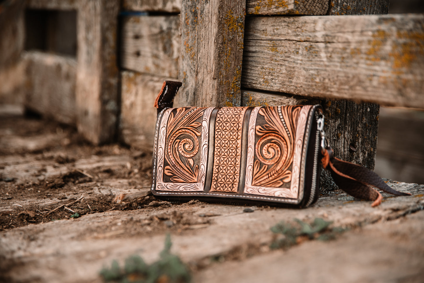“Mae” Zippered Clutch Wallet