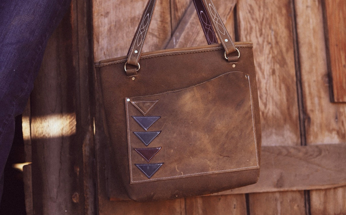 Barn Star Tote Navy and Mahogany