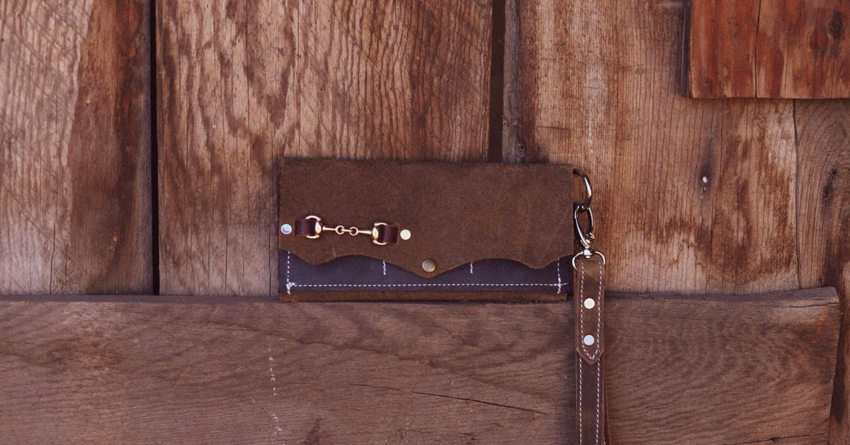 Barn Star Wristlet Wallet Mahogany and Navy