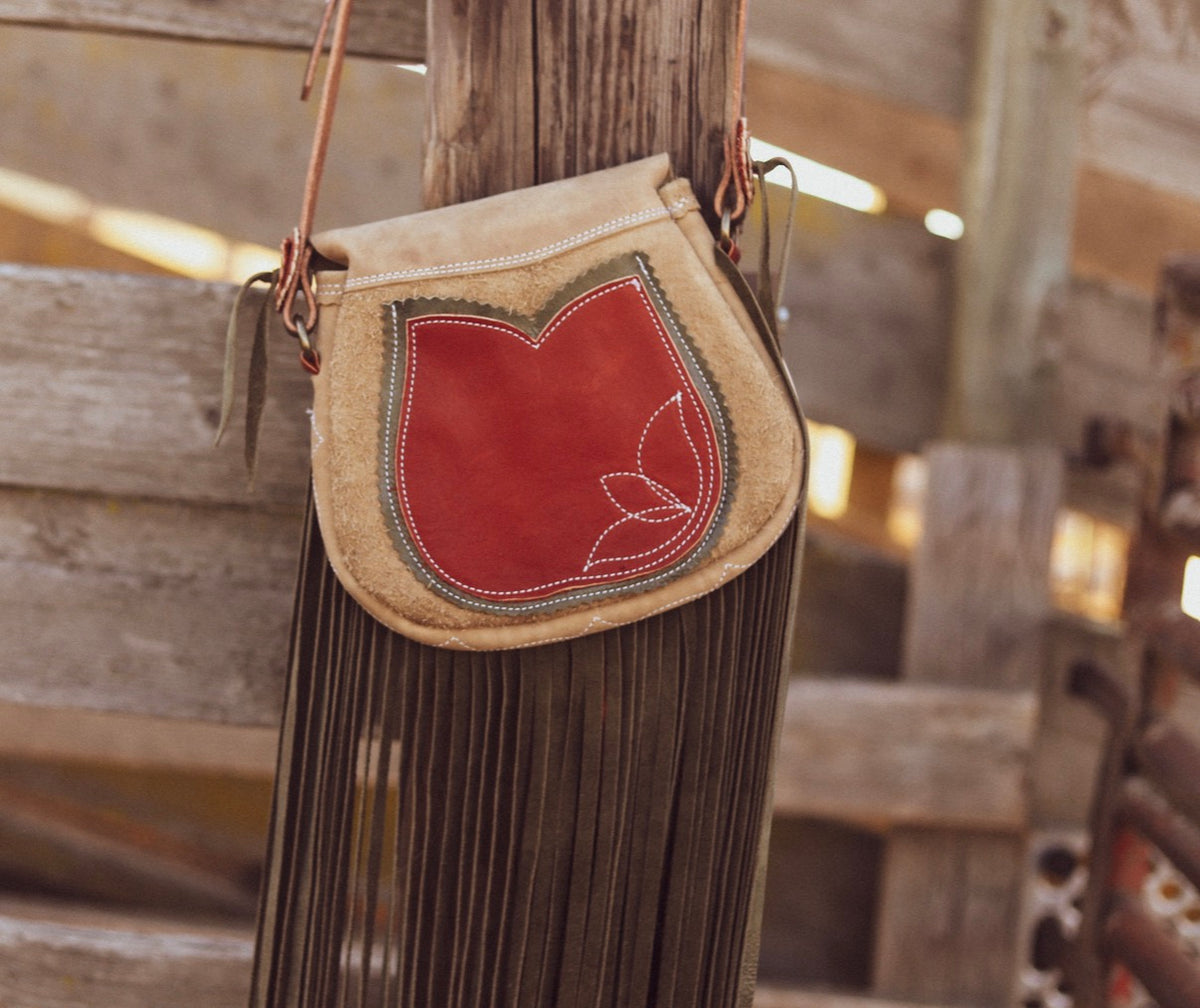 Chap Pocket Purse Natural/Olive